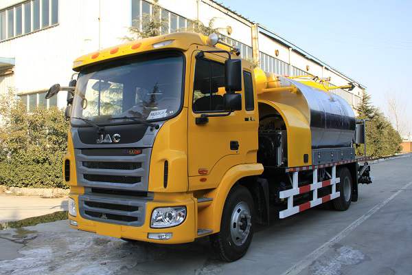 How to maintain road construction machinery_2